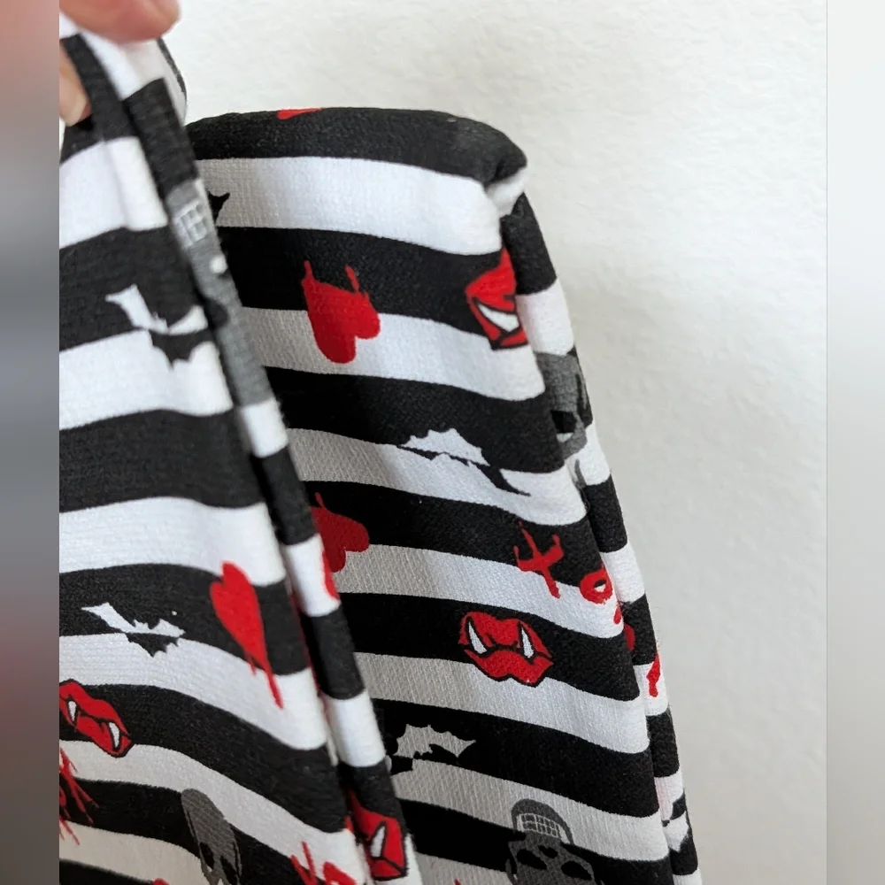 NEW Betsey Johnson Black and White Skull Towels